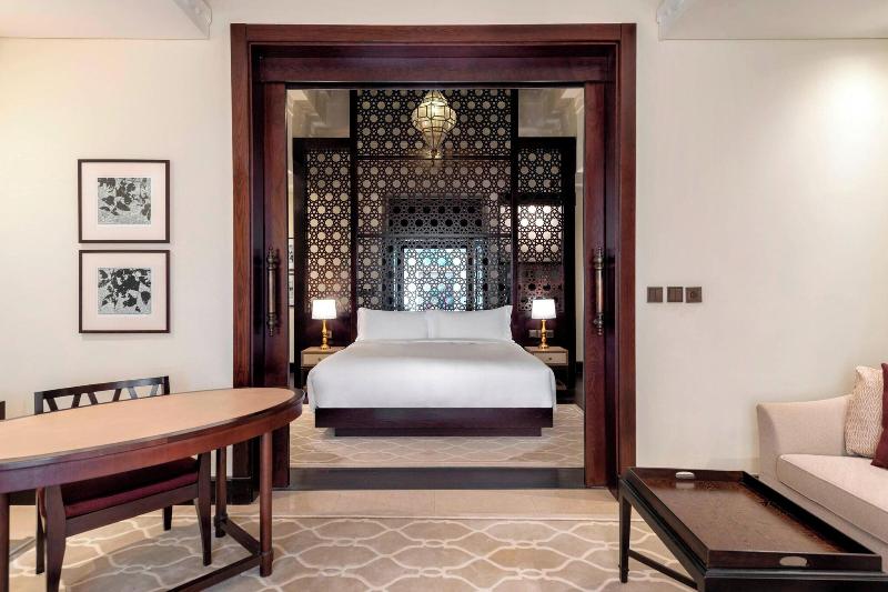 Al Wadi Desert, Ras Al Khaimah, Ritz-Carlton hotel - Havuz