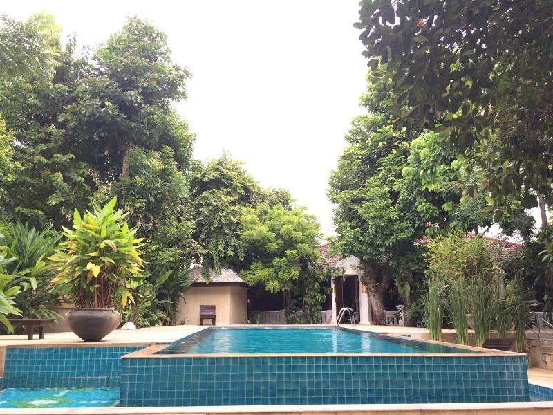 Changpuak Hotel Chiang Mai - Havuz