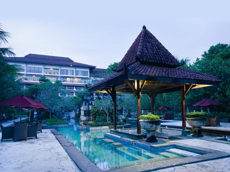 Sheraton Mustika Yogyakarta - Havuz