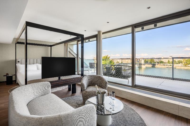 Leon Hotel & Lounge - Oda