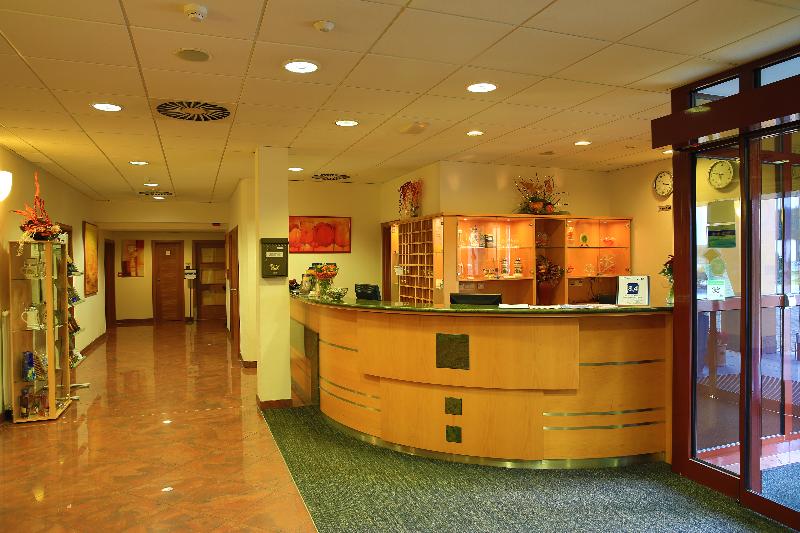 Primavera Hotel & Congress Centre - Lobi
