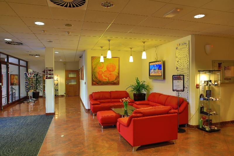 Primavera Hotel & Congress Centre - Lobi