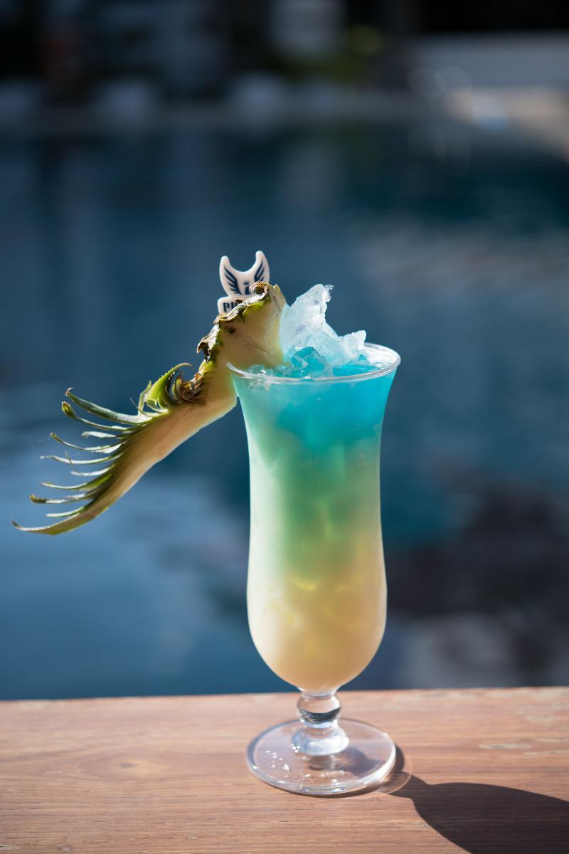 Sawaddi Patong Resort & Spa by Tolani - Bar