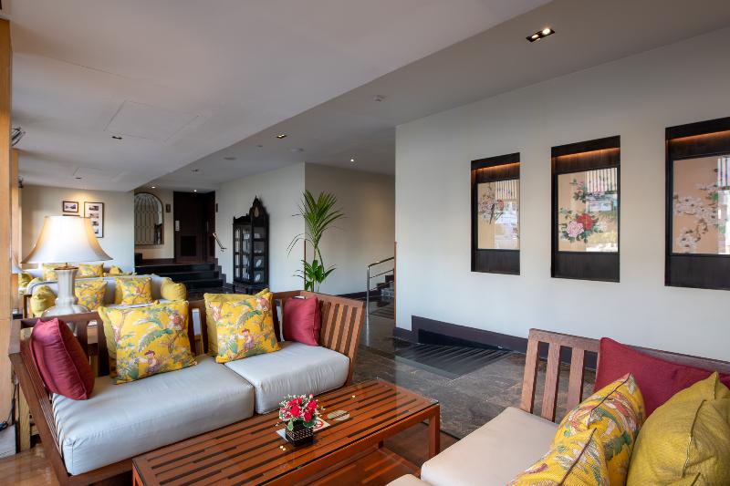 Sawaddi Patong Resort & Spa by Tolani - Lobi