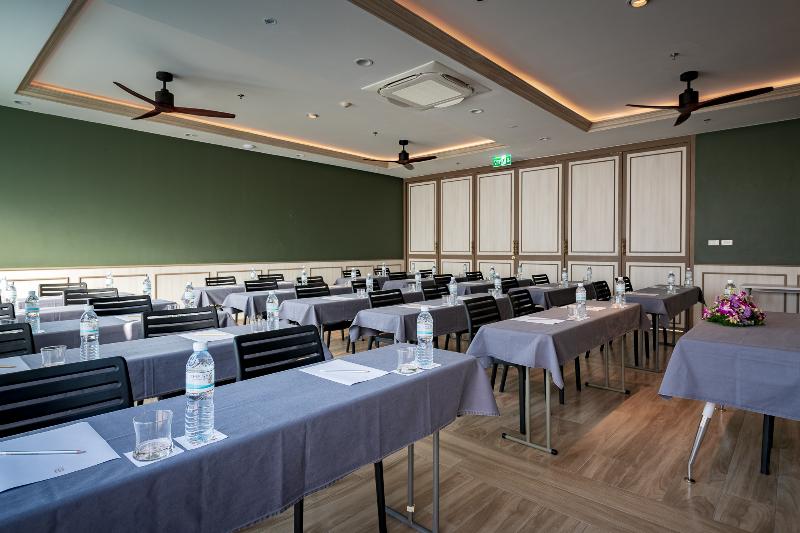 Sawaddi Patong Resort & Spa by Tolani - Toplantı