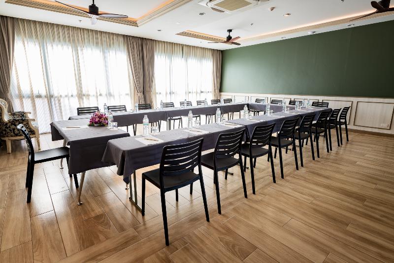 Sawaddi Patong Resort & Spa by Tolani - Toplantı