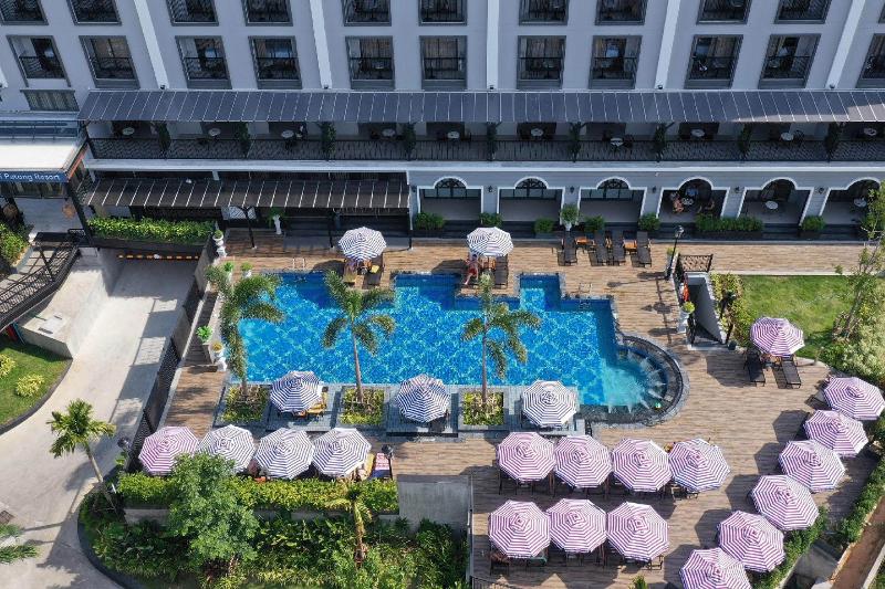 Sawaddi Patong Resort & Spa by Tolani - Genel