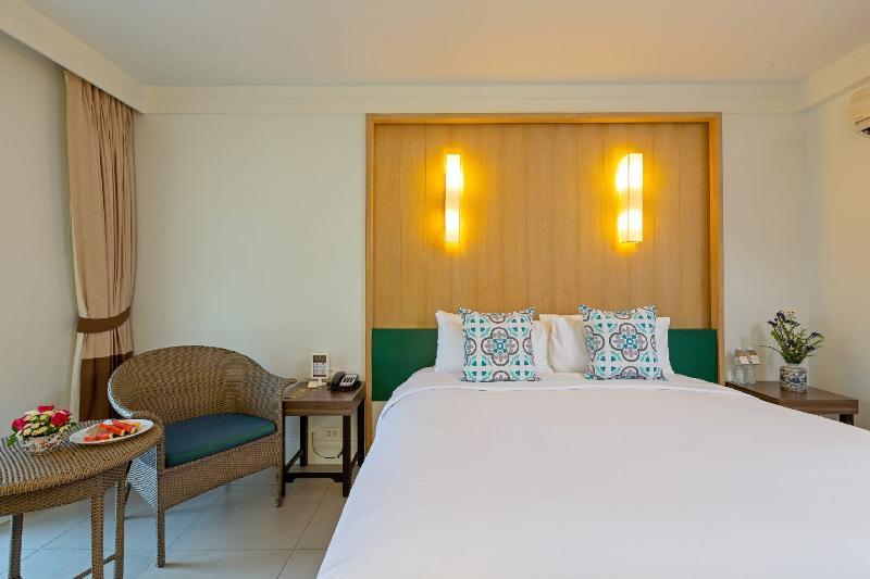 Sawaddi Patong Resort & Spa by Tolani - Oda