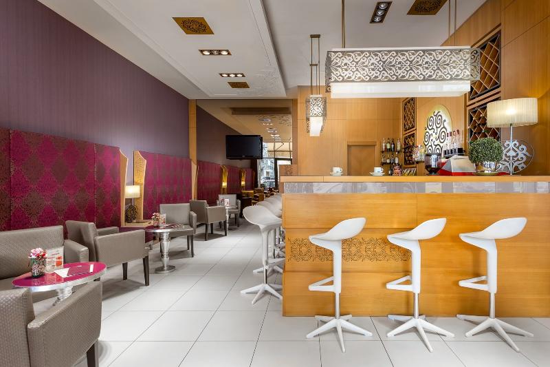 Marmara Hotel****Budapest - Bar