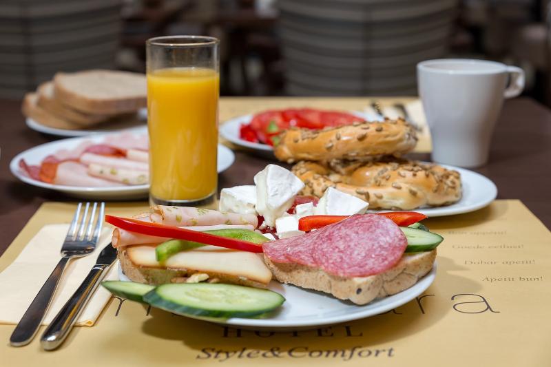 Marmara Hotel****Budapest - Restoran