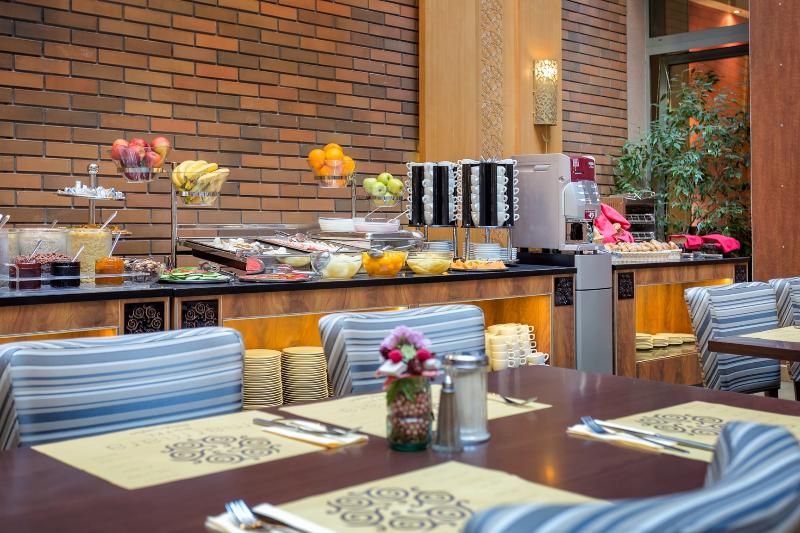 Marmara Hotel****Budapest - Restoran