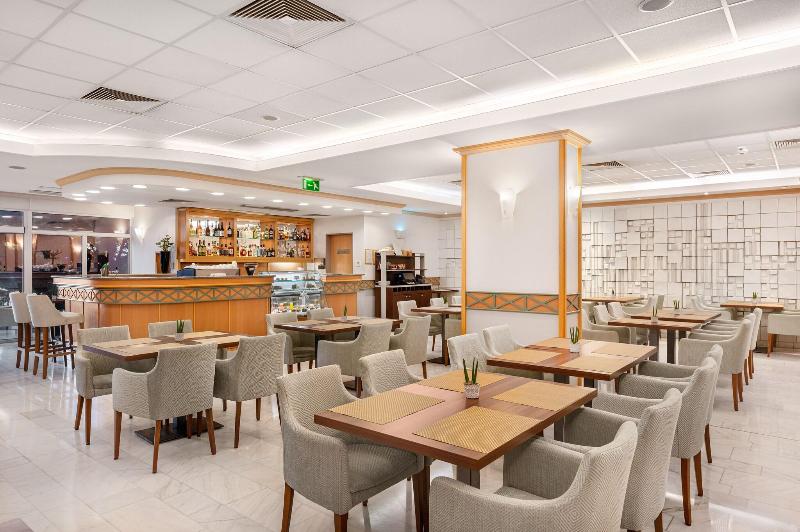 Danubius Hotel Arena - Bar