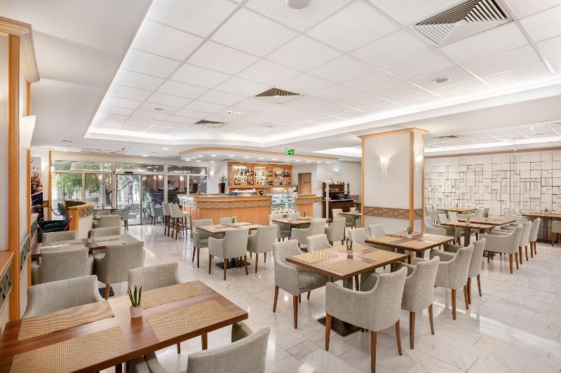Danubius Hotel Arena - Bar