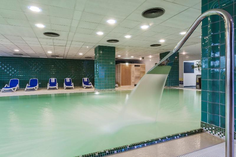 Danubius Hotel Arena - Havuz