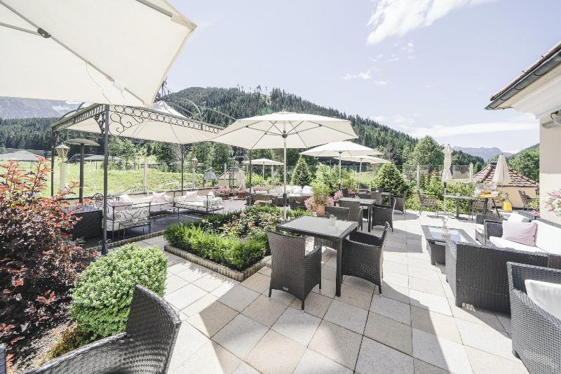Traumhotel Alpina - Genel