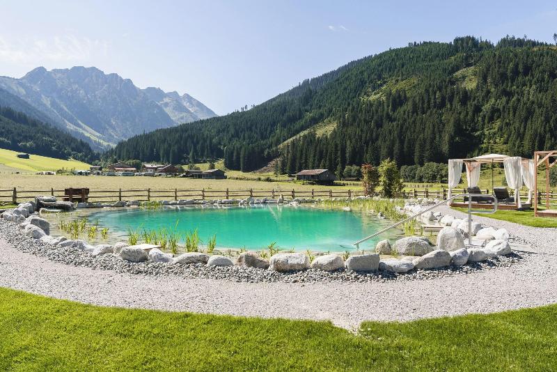 Traumhotel Alpina - Genel