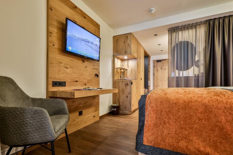 Traumhotel Alpina - Oda