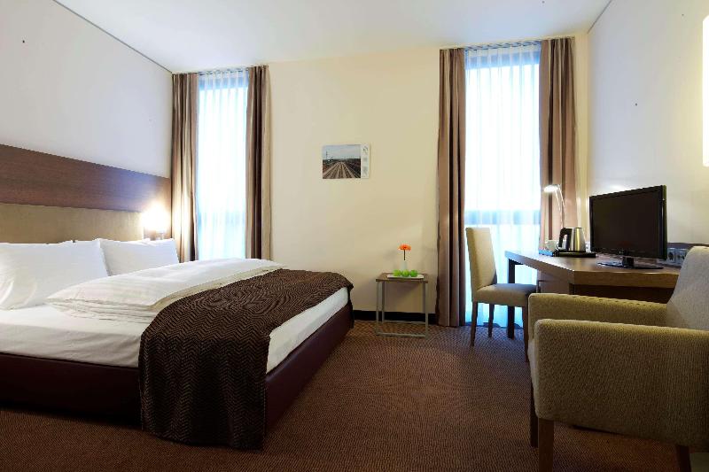 IntercityHotel Mannheim - Oda