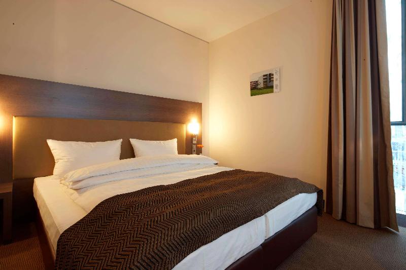 IntercityHotel Mannheim - Oda