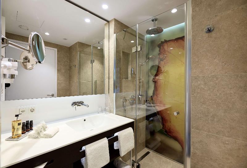 Hyperion Hotel Basel - Oda