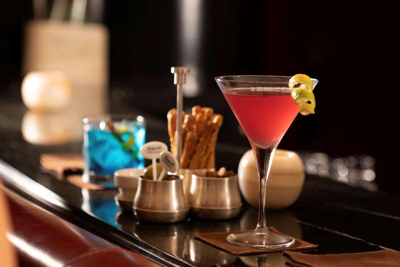 Kempinski Nile Hotel - Bar
