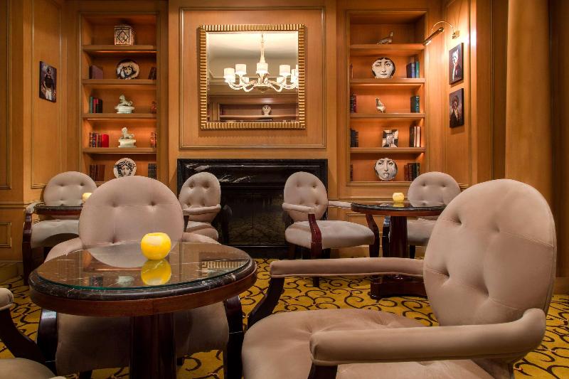 Kempinski Nile Hotel - Bar