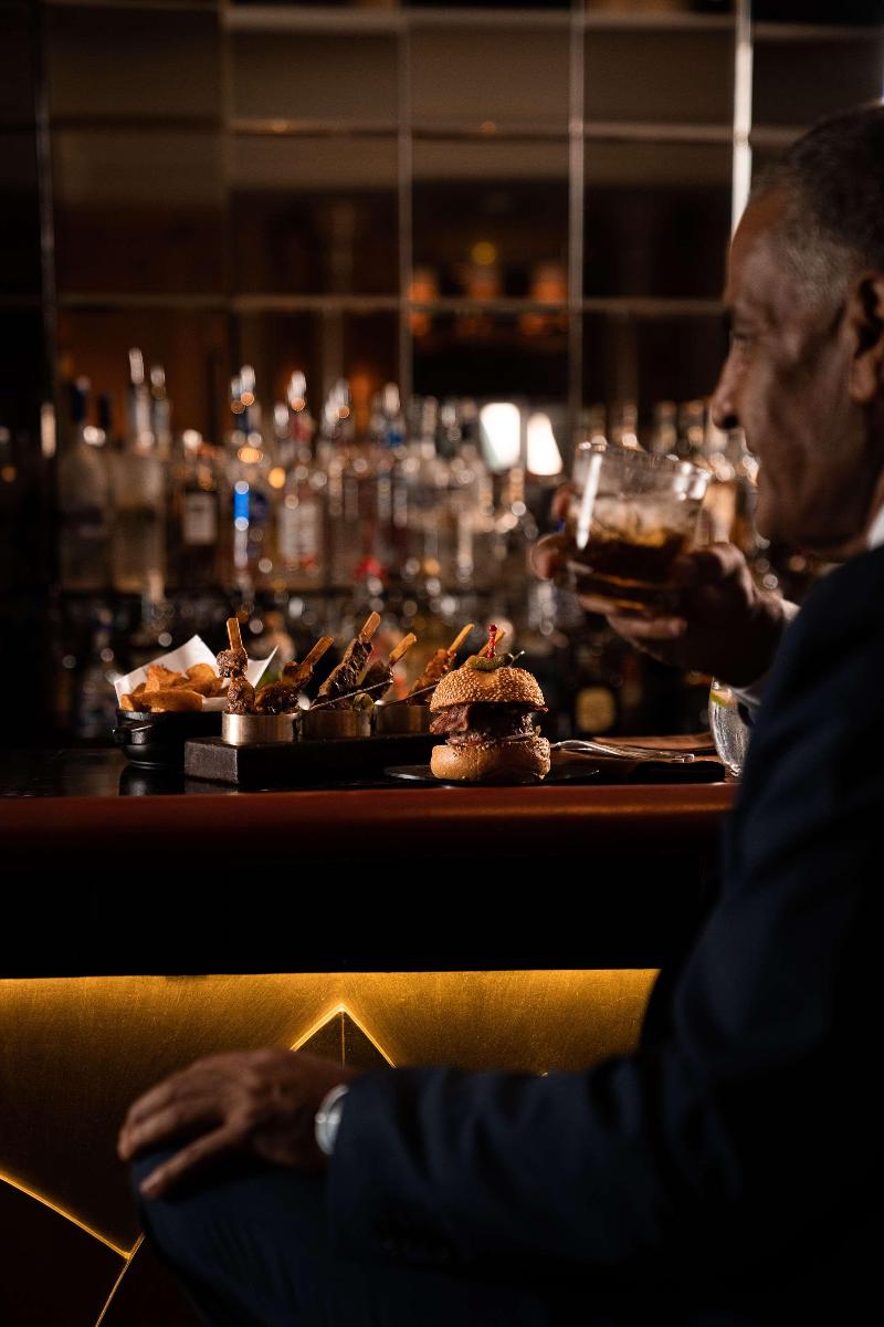 Kempinski Nile Hotel - Bar