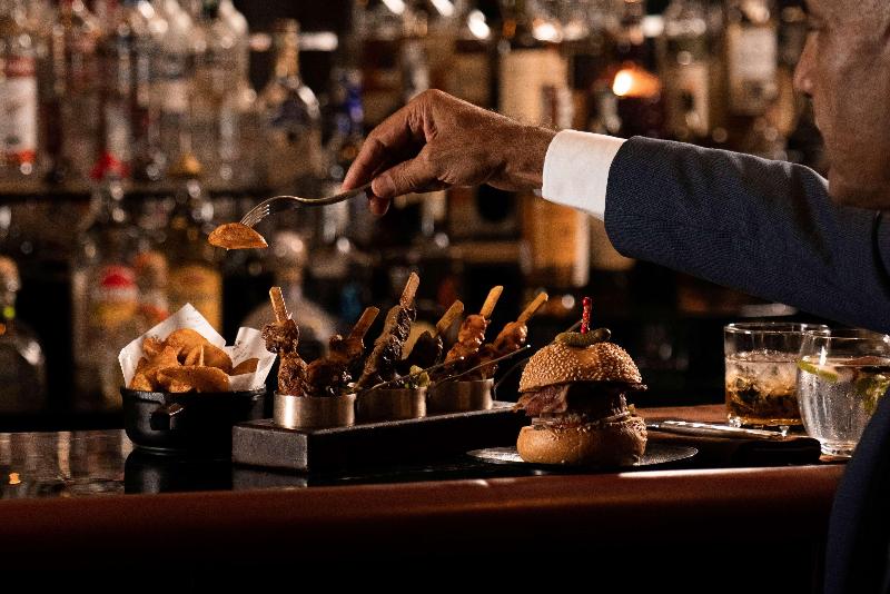 Kempinski Nile Hotel - Bar