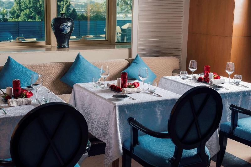 Kempinski Nile Hotel - Restoran