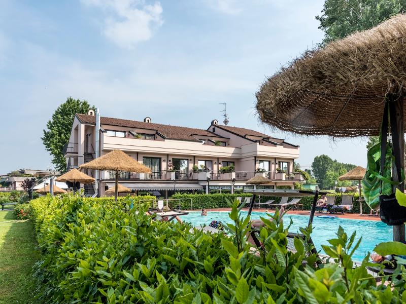 Yachting Hotel Mistral - Genel