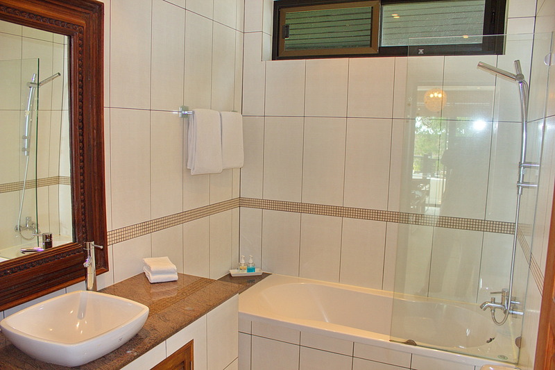 Kamala Beach Estate - Oda