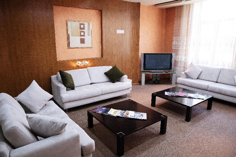 Austin Hotel Baku - Lobi