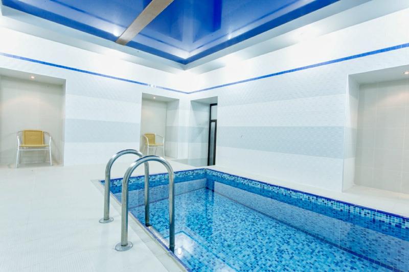 Austin Hotel Baku - Havuz