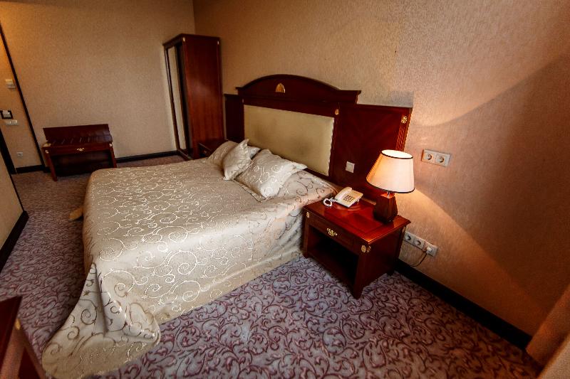The Crown Hotel - Oda