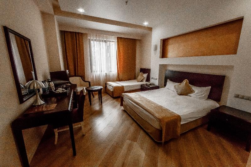 The Crown Hotel - Oda