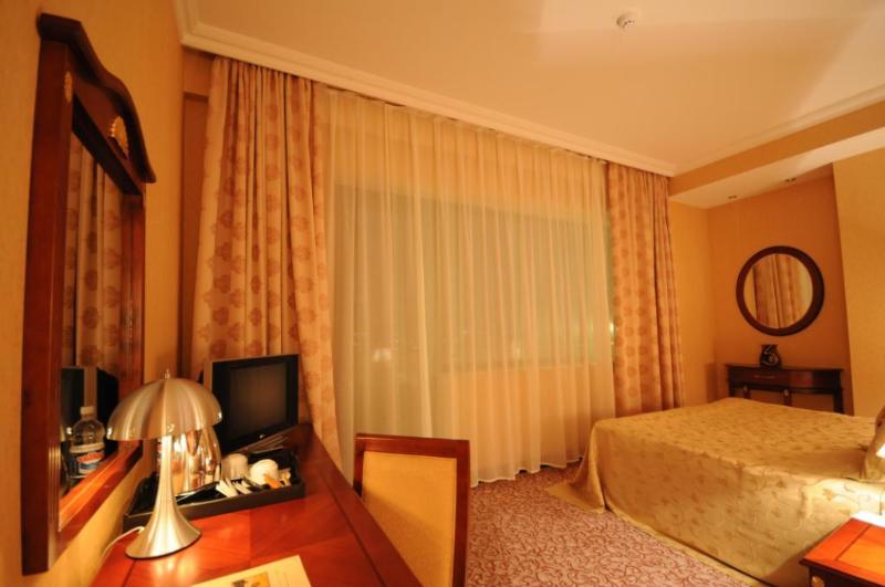The Crown Hotel - Oda