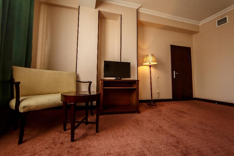 The Crown Hotel - Oda