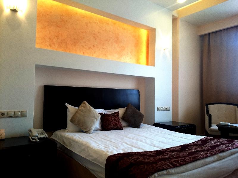 The Crown Hotel - Oda