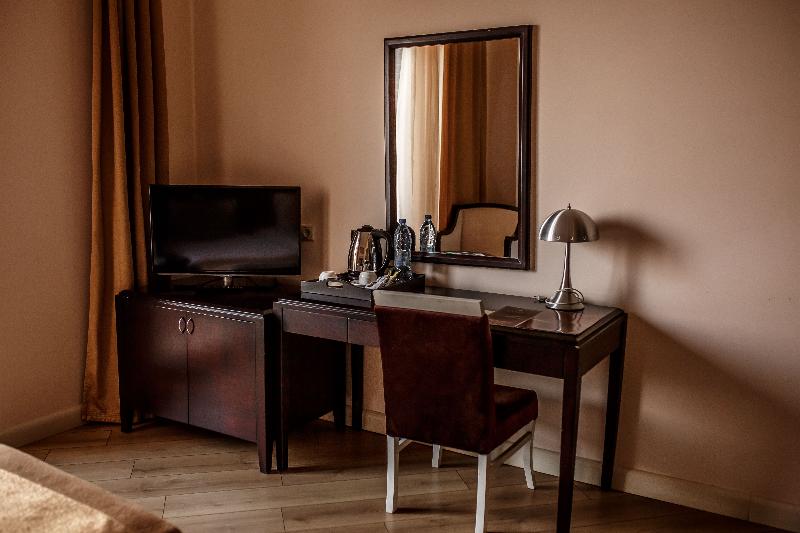 The Crown Hotel - Oda