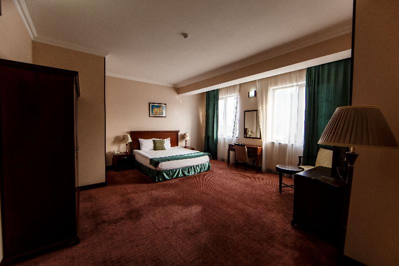 The Crown Hotel - Oda