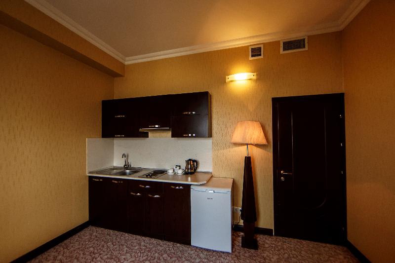 The Crown Hotel - Oda