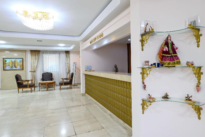 Atropat Old City Hotel - Lobi