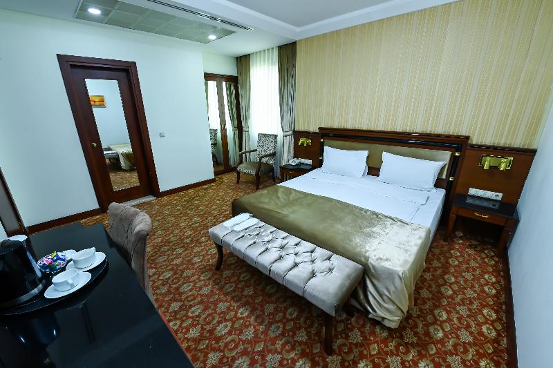 Atropat Old City Hotel - Oda