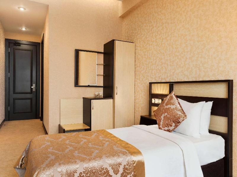 Days Hotel by Wyndham Baku - Oda