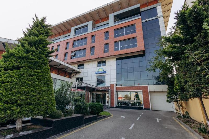 Days Hotel by Wyndham Baku - Oda