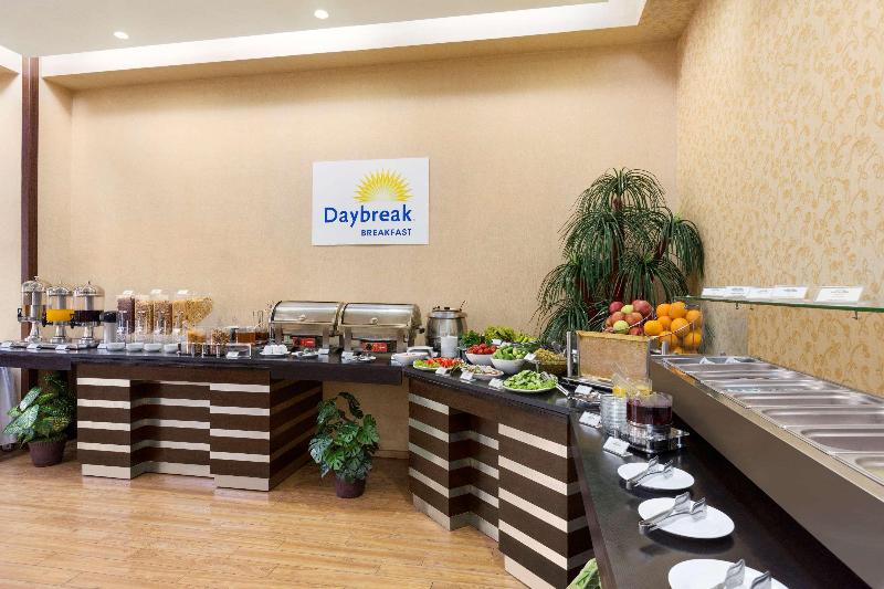 Days Hotel by Wyndham Baku - Restoran