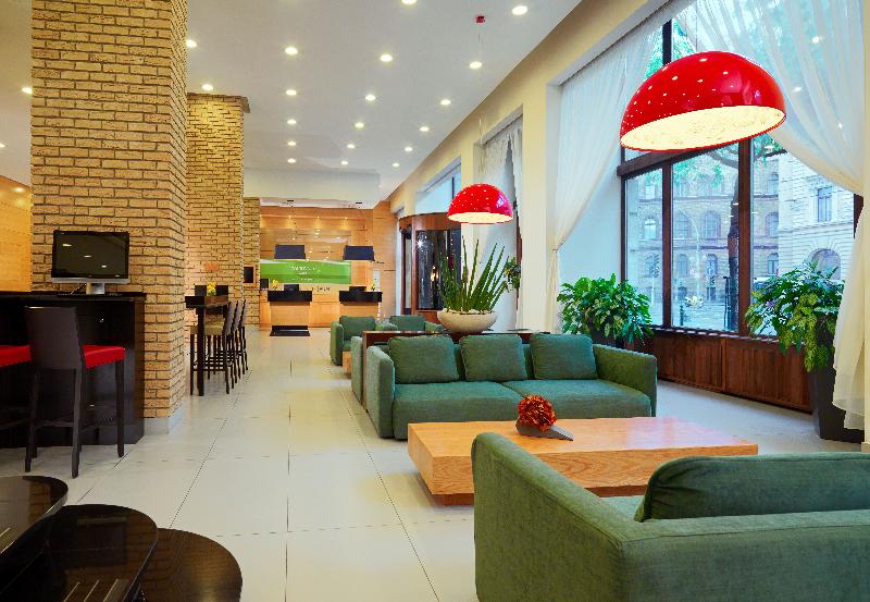 Courtyard Budapest - Lobi