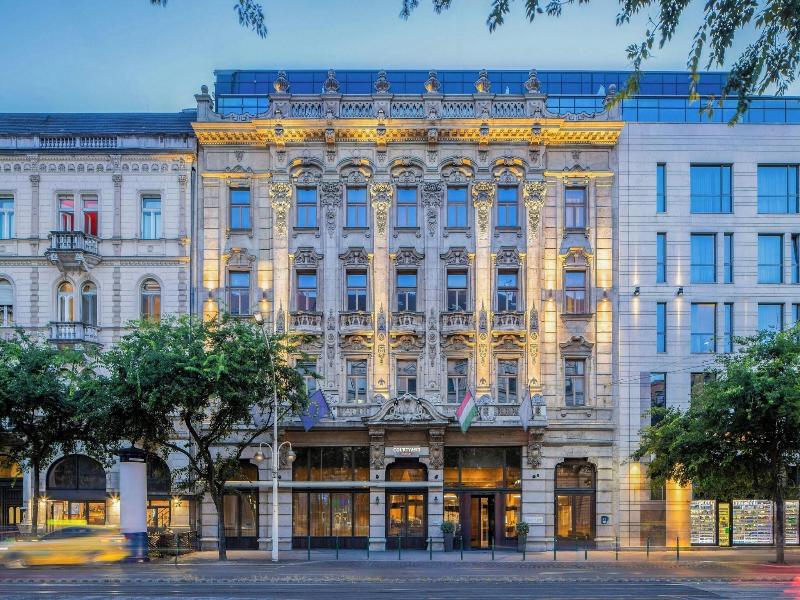 Courtyard Budapest - Genel