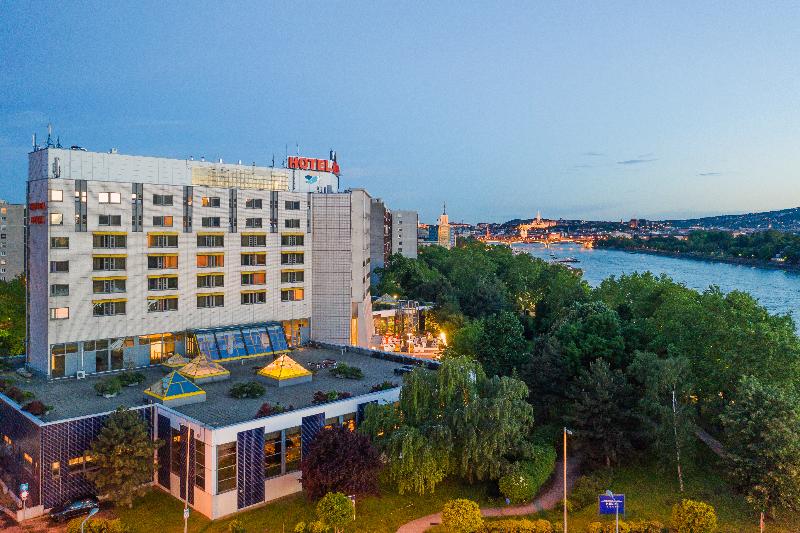 Danubius Hotel Helia - Genel