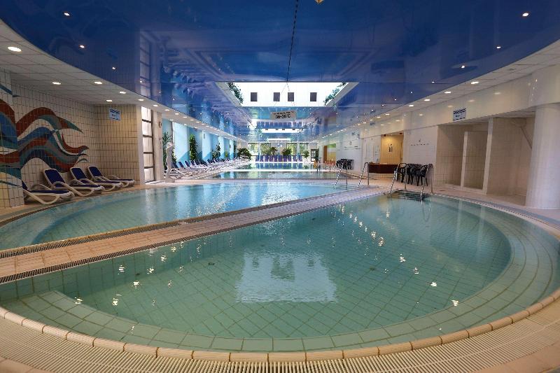 Danubius Hotel Helia - Havuz